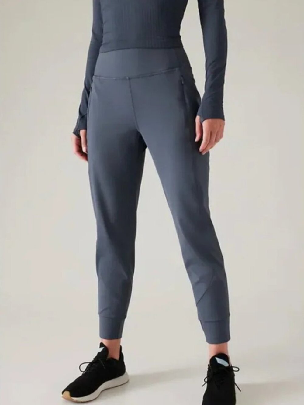Athleta Rainier Jogger Sz S Slate Blue Zip Pocket Mid Rise Hiking Outdoors Gym